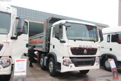 中國(guó)重汽 HOWO T5G系重卡 310馬力 8X4 自卸車(ZZ3317N356GD2)