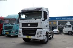 中國(guó)重汽 SITRAK C7H重卡 440馬力 6X4 牽引車(chē)(ZZ4256V324HD1B)