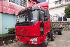 解放 J6L中卡 220馬力 6X2 倉(cāng)柵載貨車(chē)(CA5250CCYP62K1L5T3E)