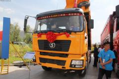 陜汽 德龍F(tuán)2000重卡 350馬力 6X4 LNG自卸車(chē)(SX3256DR384TL)