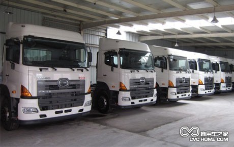 廣汽日野6x4牽引車(chē)降價(jià)銷(xiāo)售 商用車(chē)網(wǎng)報(bào)道